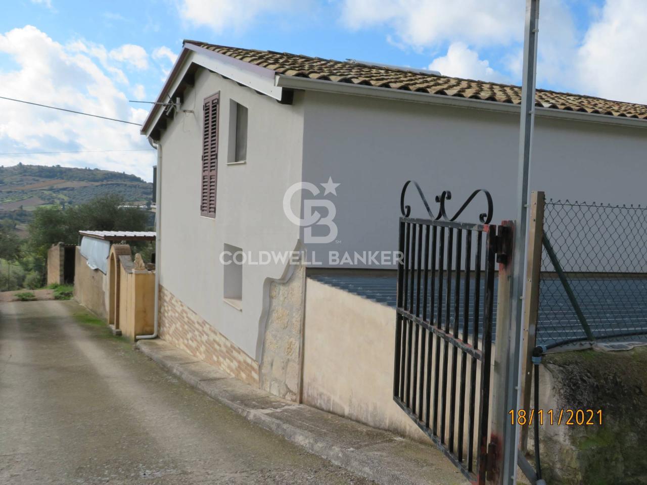 Villa in vendita a Monterosso Almo