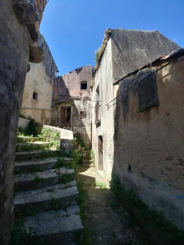 Detached house in {3}, Sant'Andrea - Vicolo Rosario Aurnia 15-16-17 - Photo 1