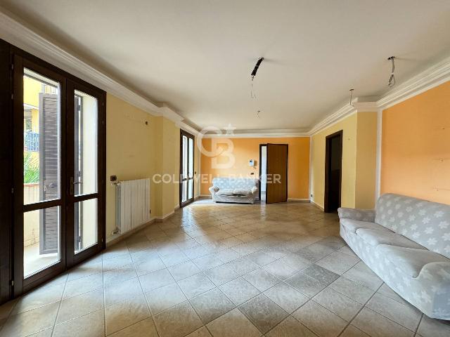 4-room flat in {3}, Via Roma - Photo 1