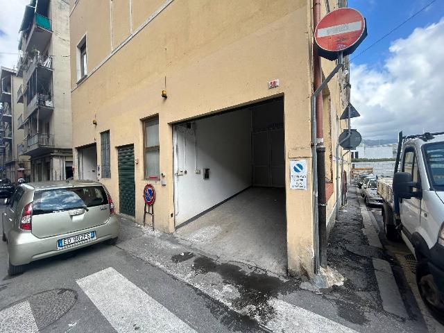 Warehouse in {3}, Via del Campasso - Photo 1