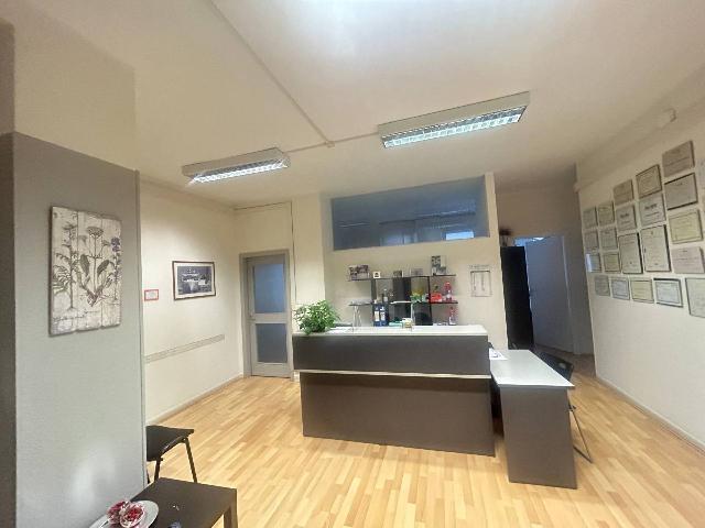 Shared office in Piazza Piccapietra 83, Genova - Photo 1