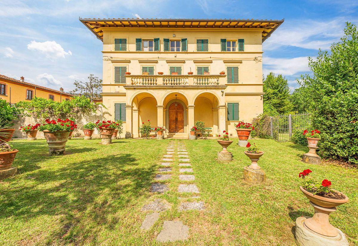 Villa in vendita a Arezzo