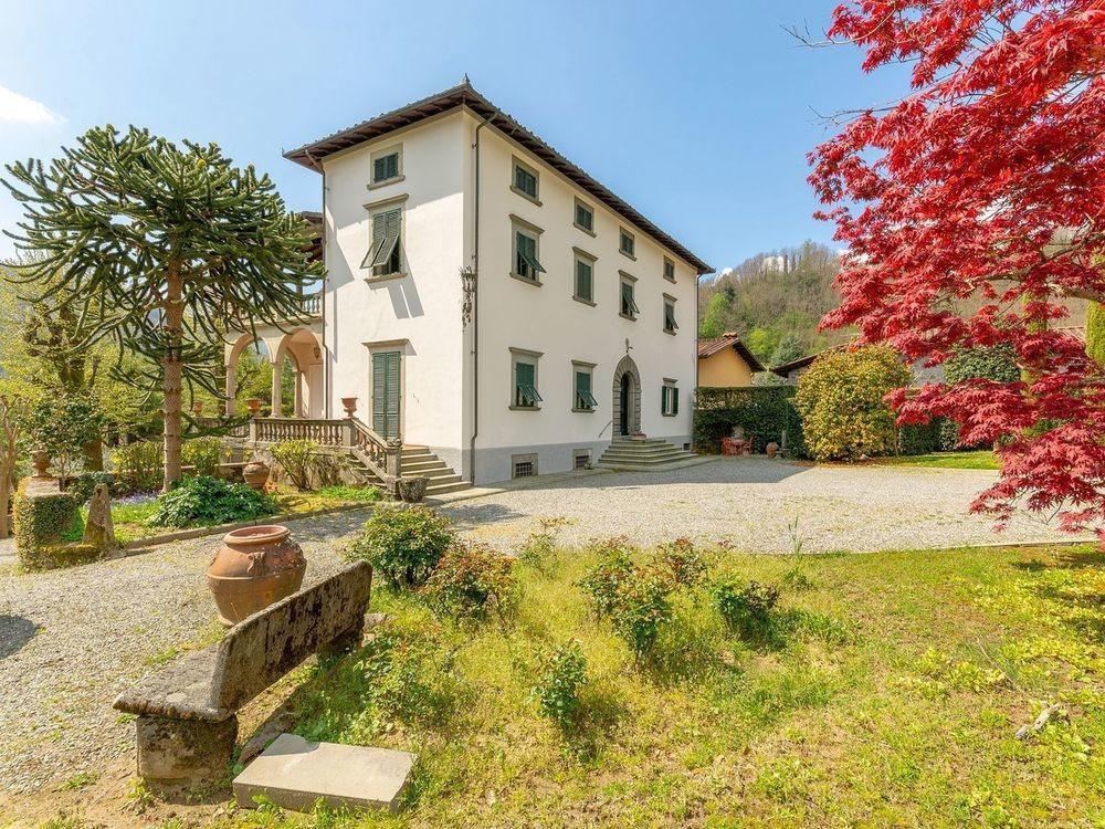 Villa unifamiliare in vendita a Bagni Di Lucca