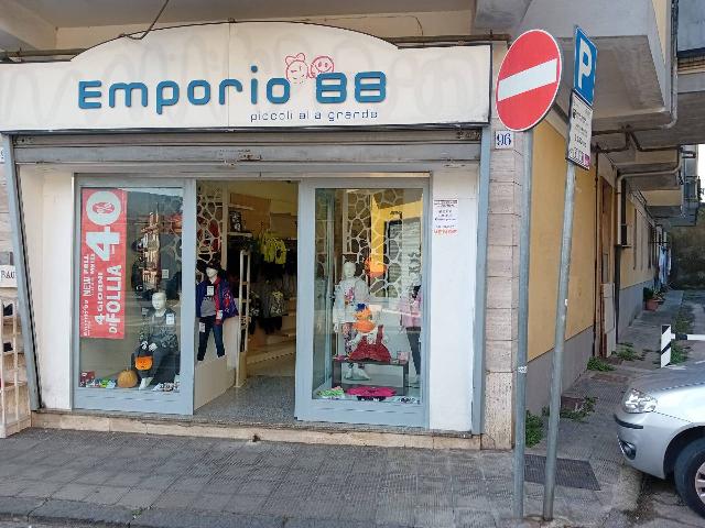 Shop in Via Gaetano Filangieri 96, Cava de' Tirreni - Photo 1