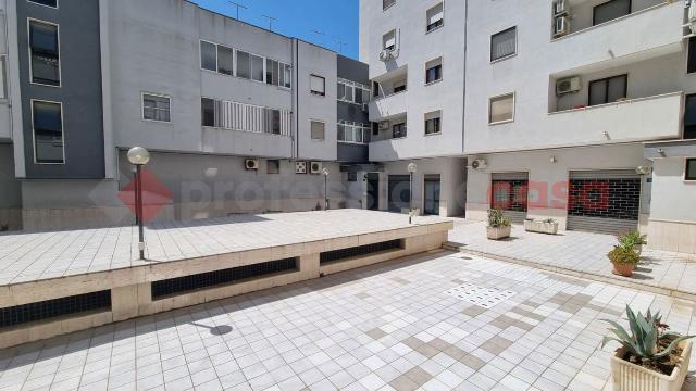 Vierzimmerwohnung in Via Mecenate 127, Brindisi - Foto 1