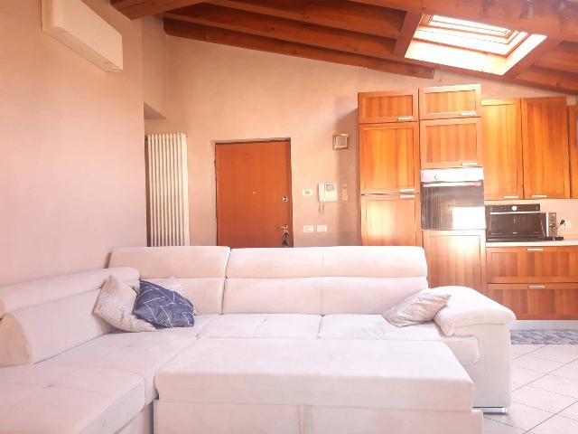 Penthouse in Via 8 Marzo, Cividate al Piano - Photo 1