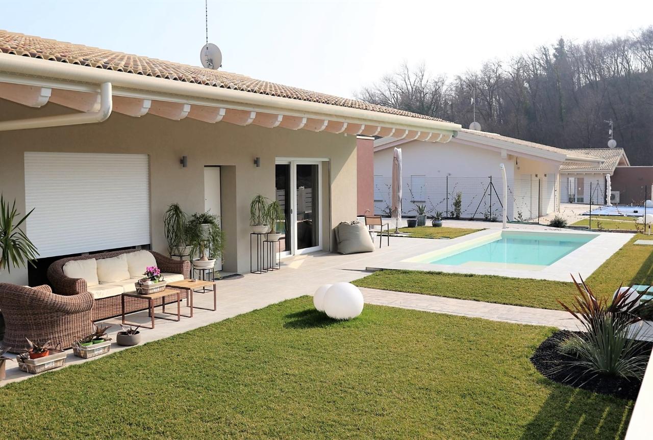 Villa in vendita a Calvagese Della Riviera