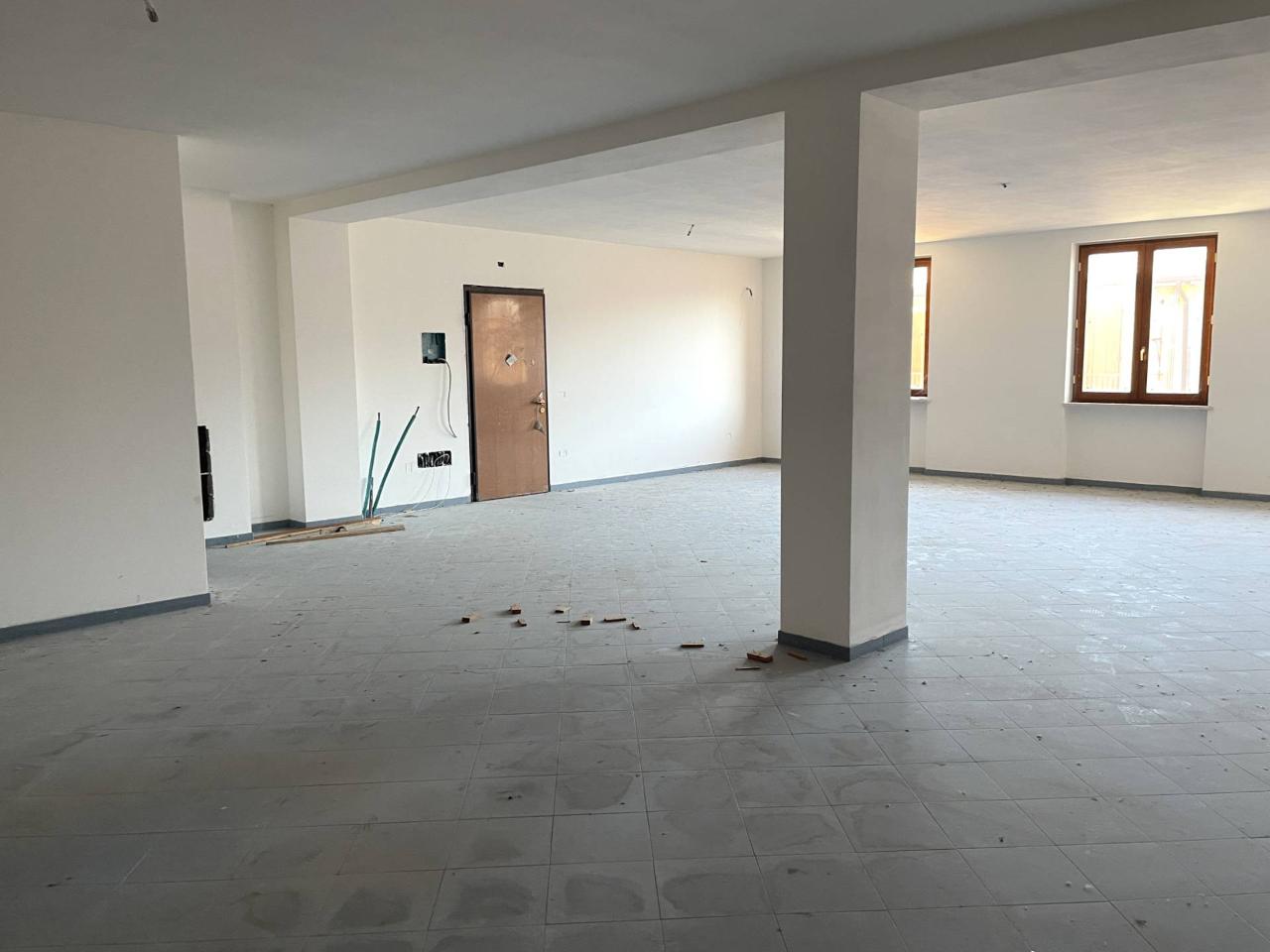 Ufficio in Via Trento 5, Toscolano Maderno, {3} - Foto 2