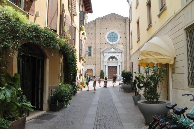 Shop in Via Duomo 21, Salò - Photo 1