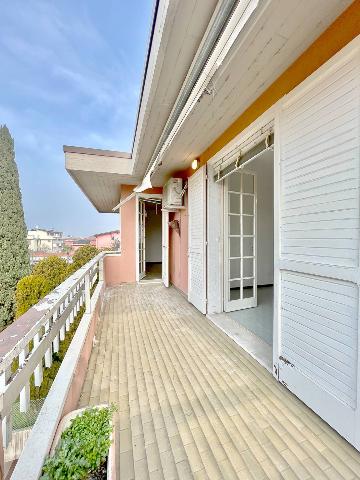 3-room flat in Via Colombare, Sirmione - Photo 1