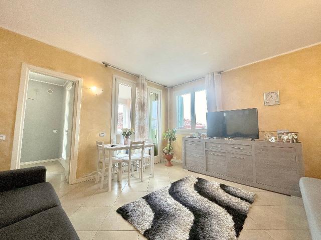 Zweizimmerwohnung in Via San Zeno 6, Desenzano del Garda - Foto 1