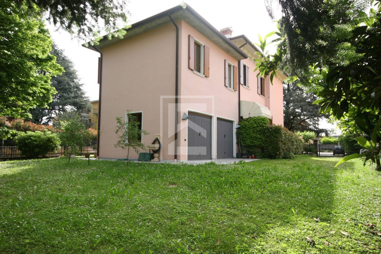 Villa in vendita a Prevalle