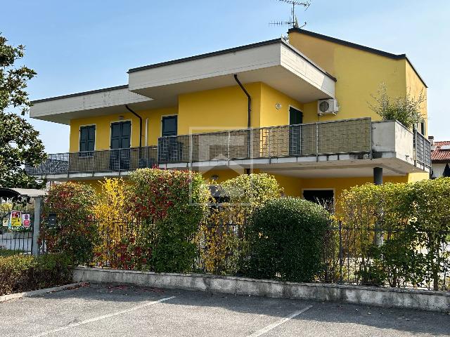 Mansion in Via Trevisago, Manerba del Garda - Photo 1