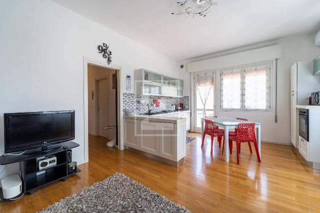 3-room flat in Via Sorelle Agazzi, Salò - Photo 1