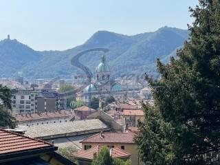 Vierzimmerwohnung in Largo Radice, Como - Foto 1