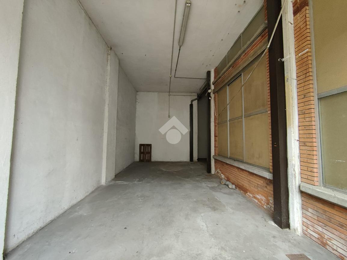 Capannone in Via F.Lli Antegnati 13, Lumezzane, {3} - Foto 1