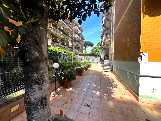 4-room flat in Via Salvatore Pagliano, Portici - Photo 1