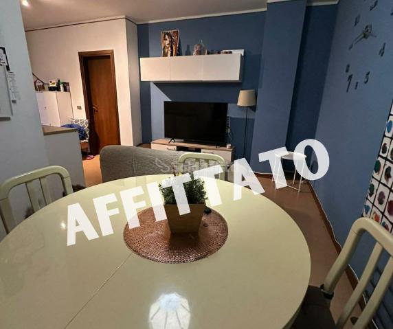 2-room flat in {3}, - Photo 1