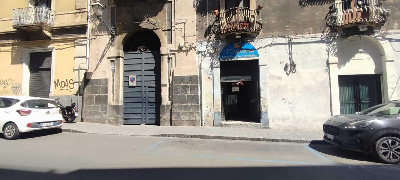 Negozio in , Catania, {3} - Foto 1