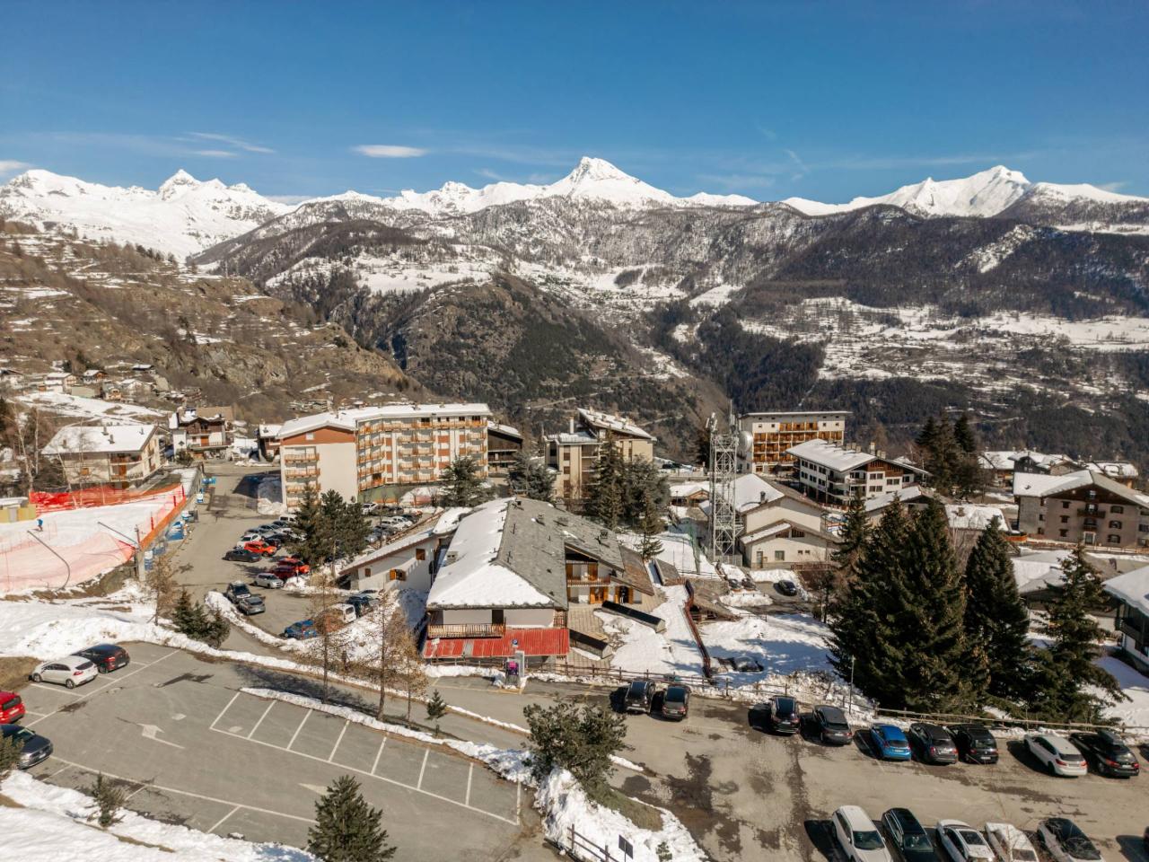 Albergo in Piazza Frutaz, Torgnon, {3} - Foto 2
