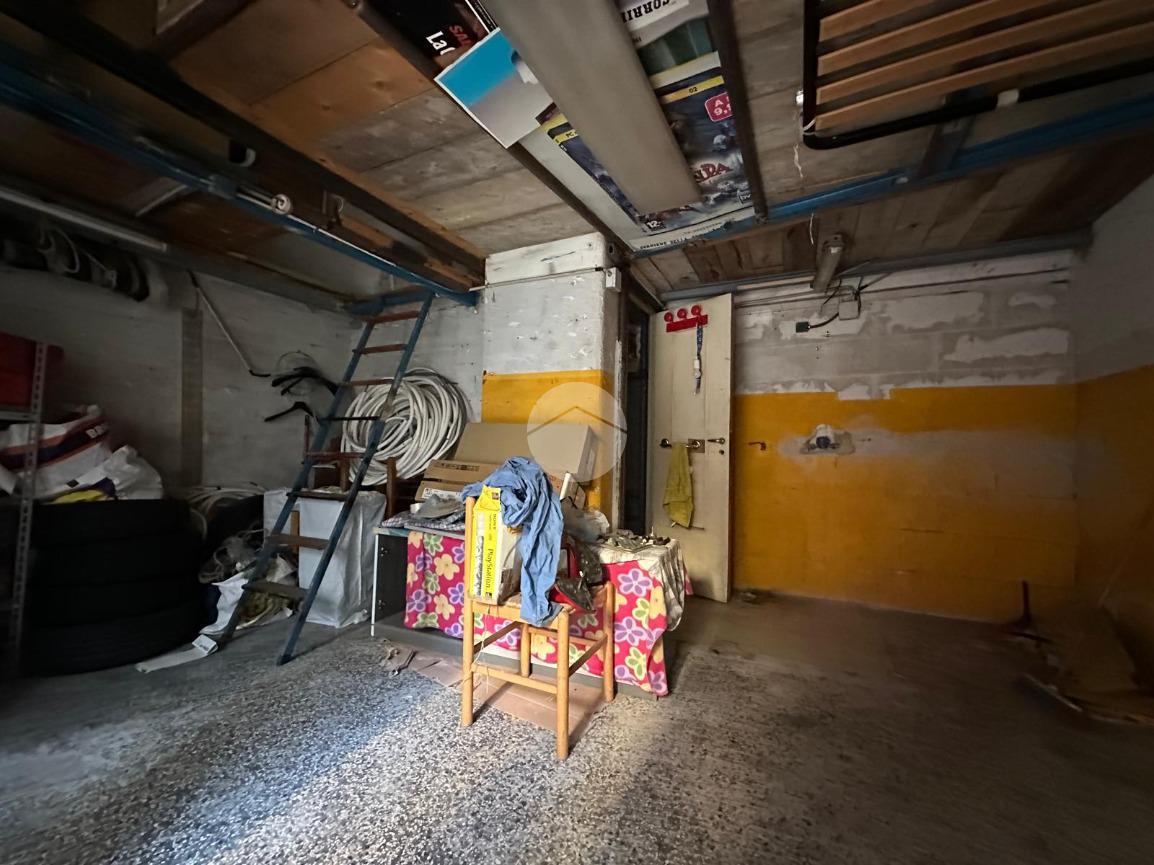 Magazzino in Viale Villini Rollino 32, Genova, {3} - Foto 2