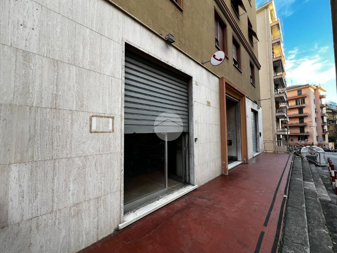 Magazzino in Via S. Giovanni Battista, Genova, {3} - Foto 1