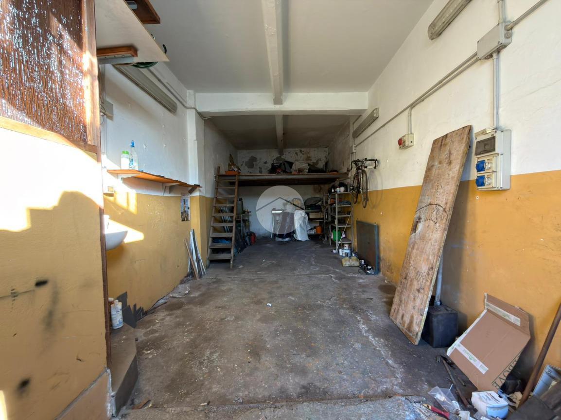 Magazzino in Via Lodovico Antonio Muratori, Genova, {3} - Foto 2