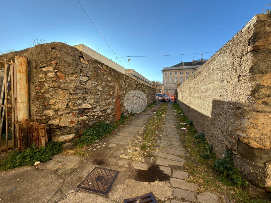 Magazzino in Via Lodovico Antonio Muratori, Genova, {3} - Foto 1