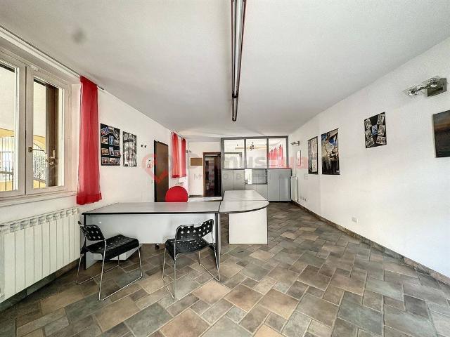 Shared office in Via Galli, 5 , Tradate - Photo 1