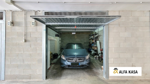 Garage or car box in Via Giuseppe Mandara, Foggia - Photo 1