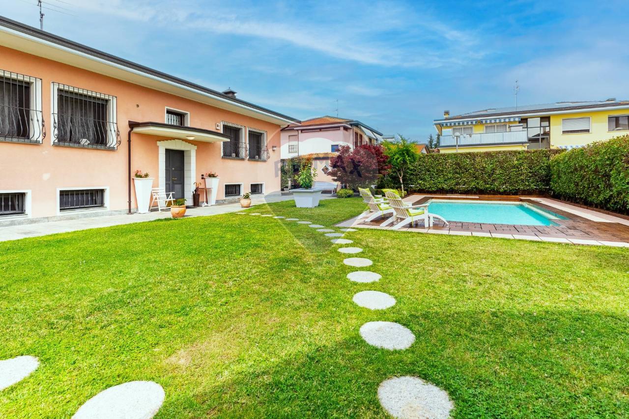 Villa in vendita a Vignate