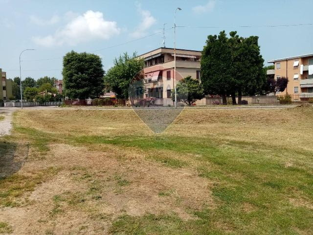 Terreno edificabile in Via Vercelli, Vigevano - Foto 1