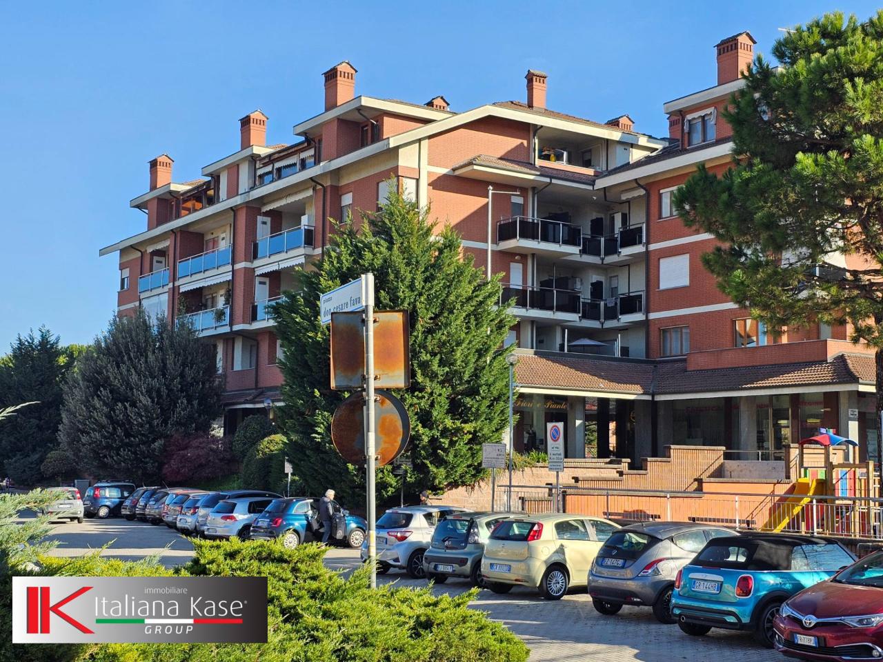 Esercizio commerciale in Don Brovero 6, Castiglione Torinese, {3} - Foto 1