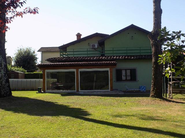 Mansion, Barga - Photo 1