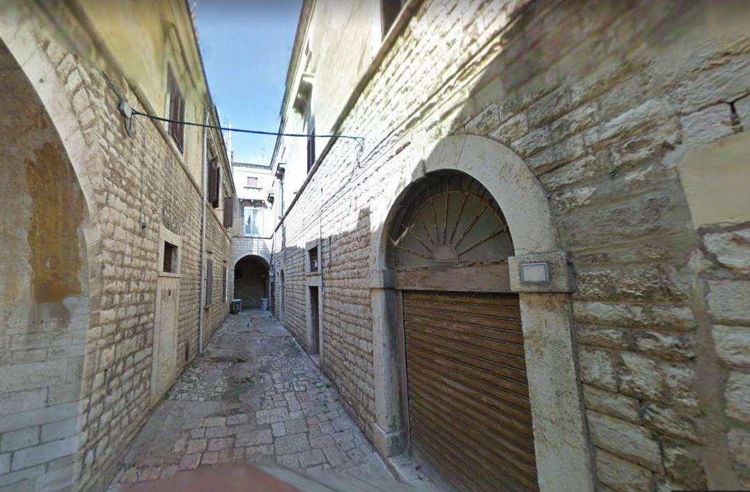Negozio in Vico Prologo, Trani - Foto 1