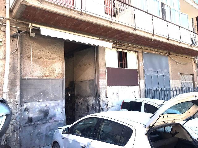 Magazzino in Via Fossa della Creta, Catania - Foto 1