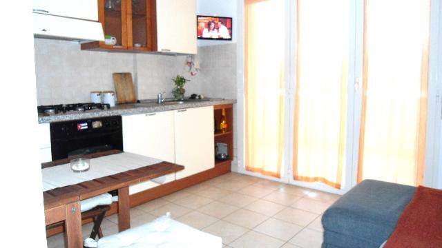 2-room flat in {3}, - Photo 1