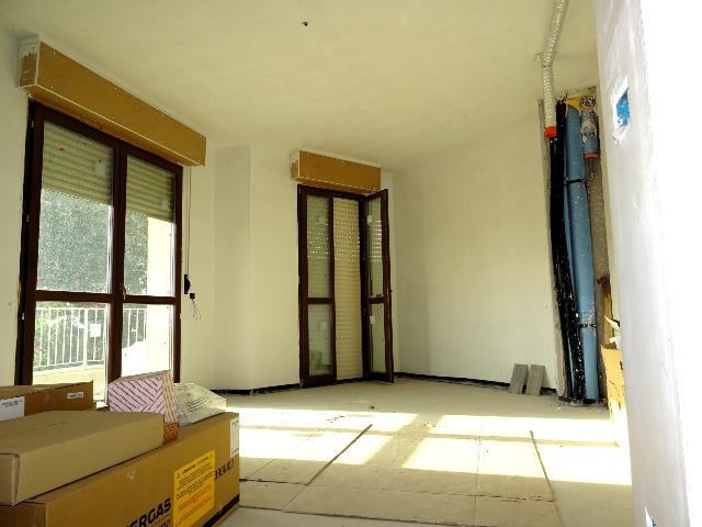 4-room flat, Ostra - Photo 1