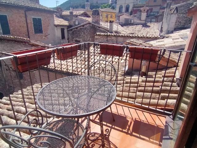 4-room flat in Via della Salaria Vecchia, Spoleto - Photo 1