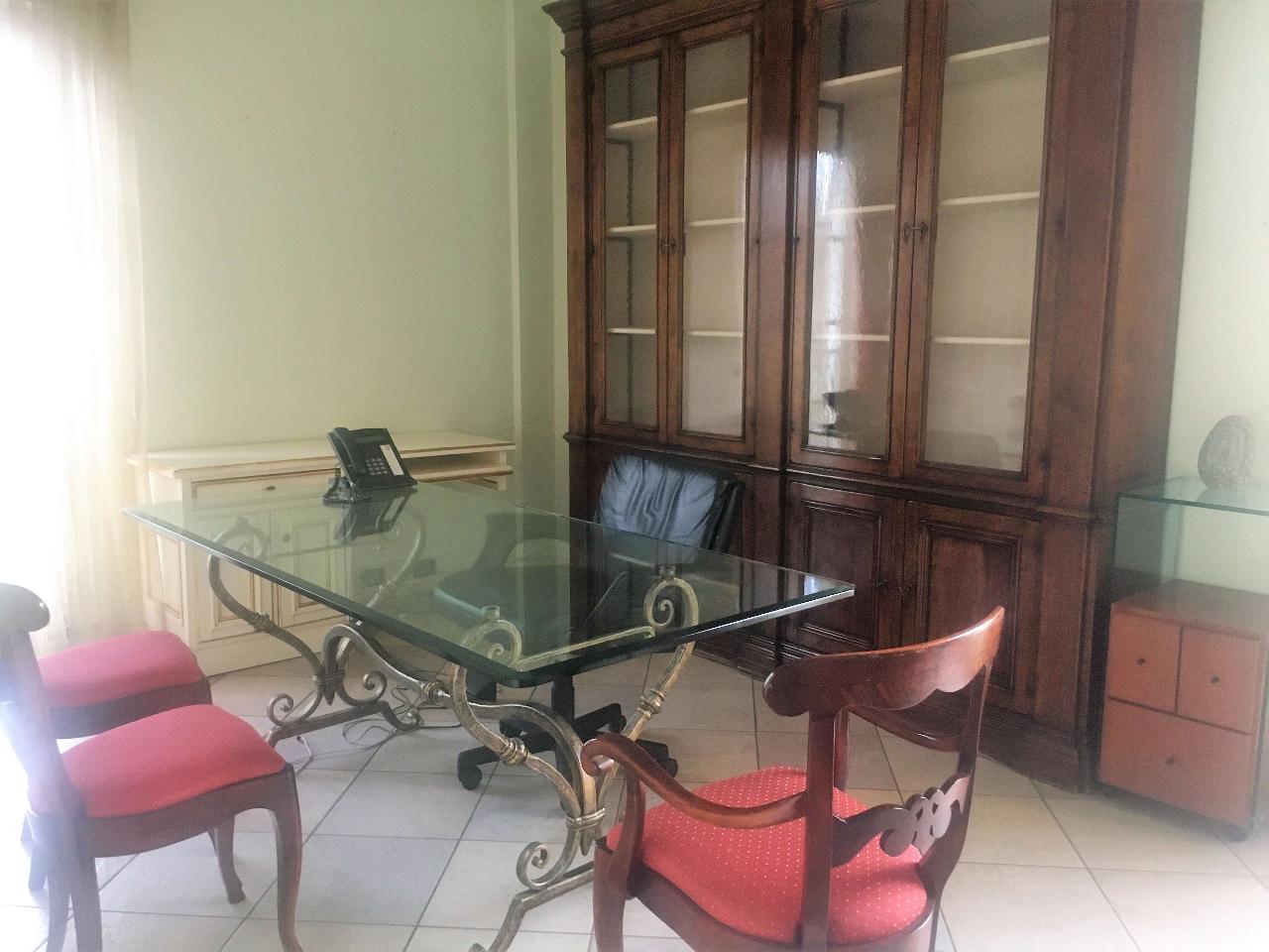 Ufficio in Porcari, Porcari, {3} - Foto 1