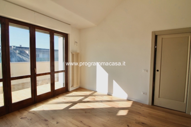 Penthouse in Via Bologna 8, Segrate - Photo 1