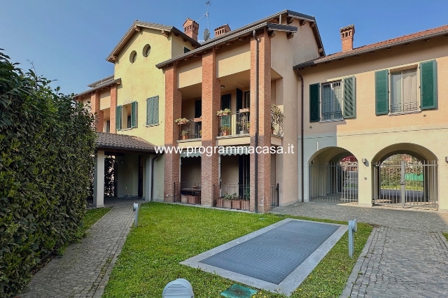 2-room flat in Via Trento, Segrate - Photo 1