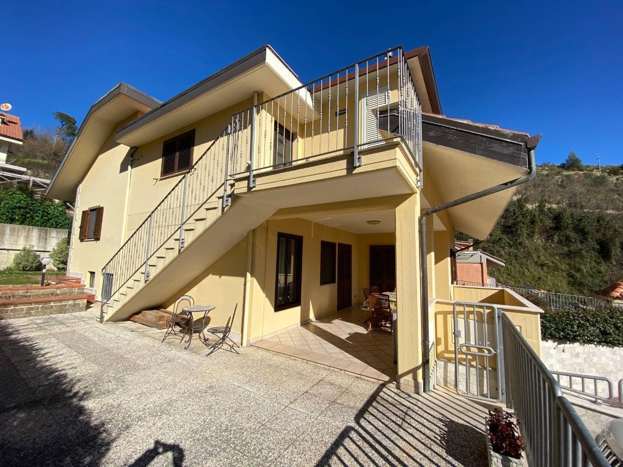 Villa in vendita a Ascoli Piceno