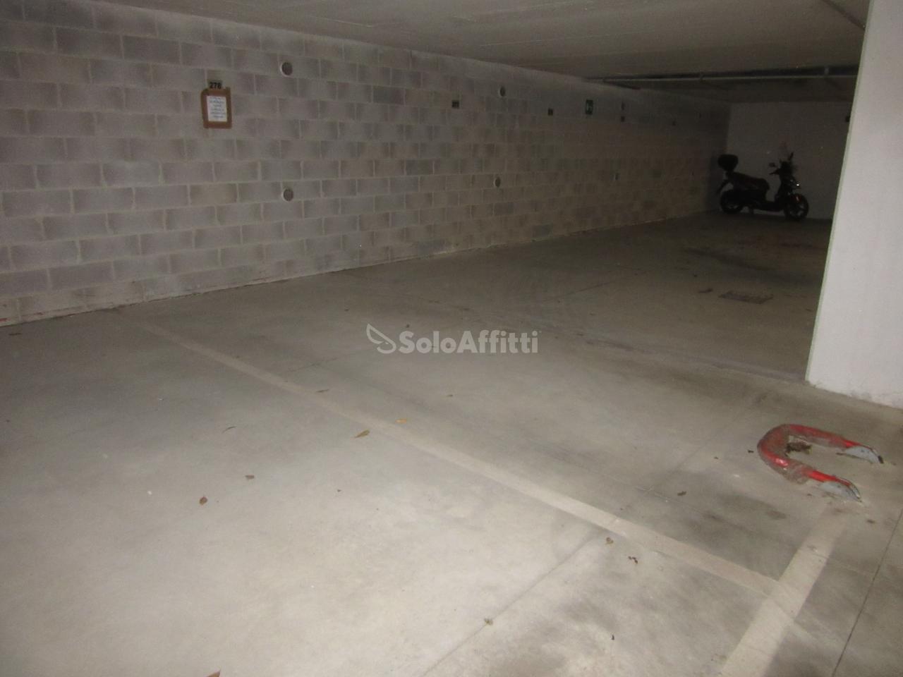 Parcheggio chiuso in Strada dei Decoratori 10, Sesto Fiorentino, {3} - Foto 2