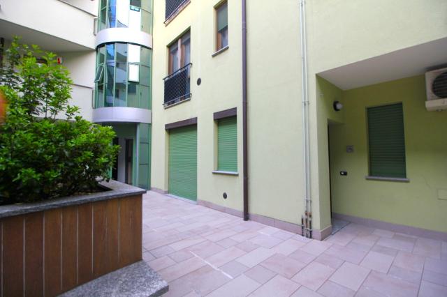 Office in Via Carlo Cattaneo 11, Parabiago - Photo 1