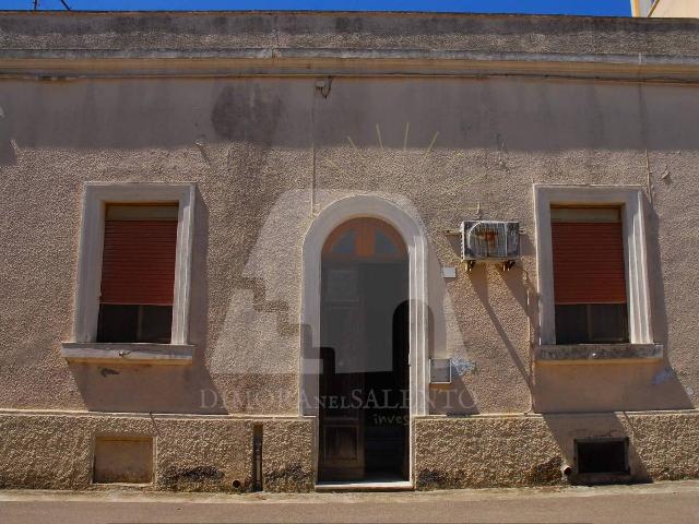 Detached house in Via Alfredo Oriani 6, Presicce-Acquarica - Photo 1