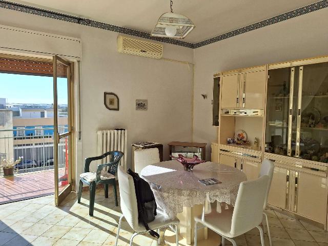 4-room flat in Corso Roma 175, Noicattaro - Photo 1