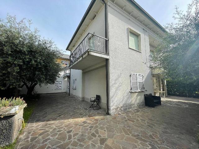 Villa in Viale Finale Ligure 47, Riccione - Foto 1