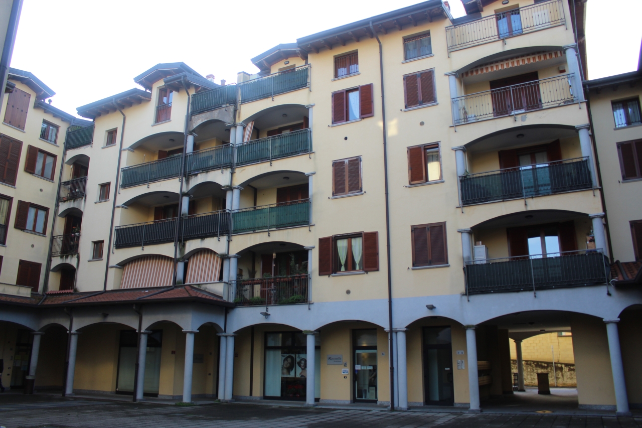 Appartamento in vendita a Venegono Inferiore