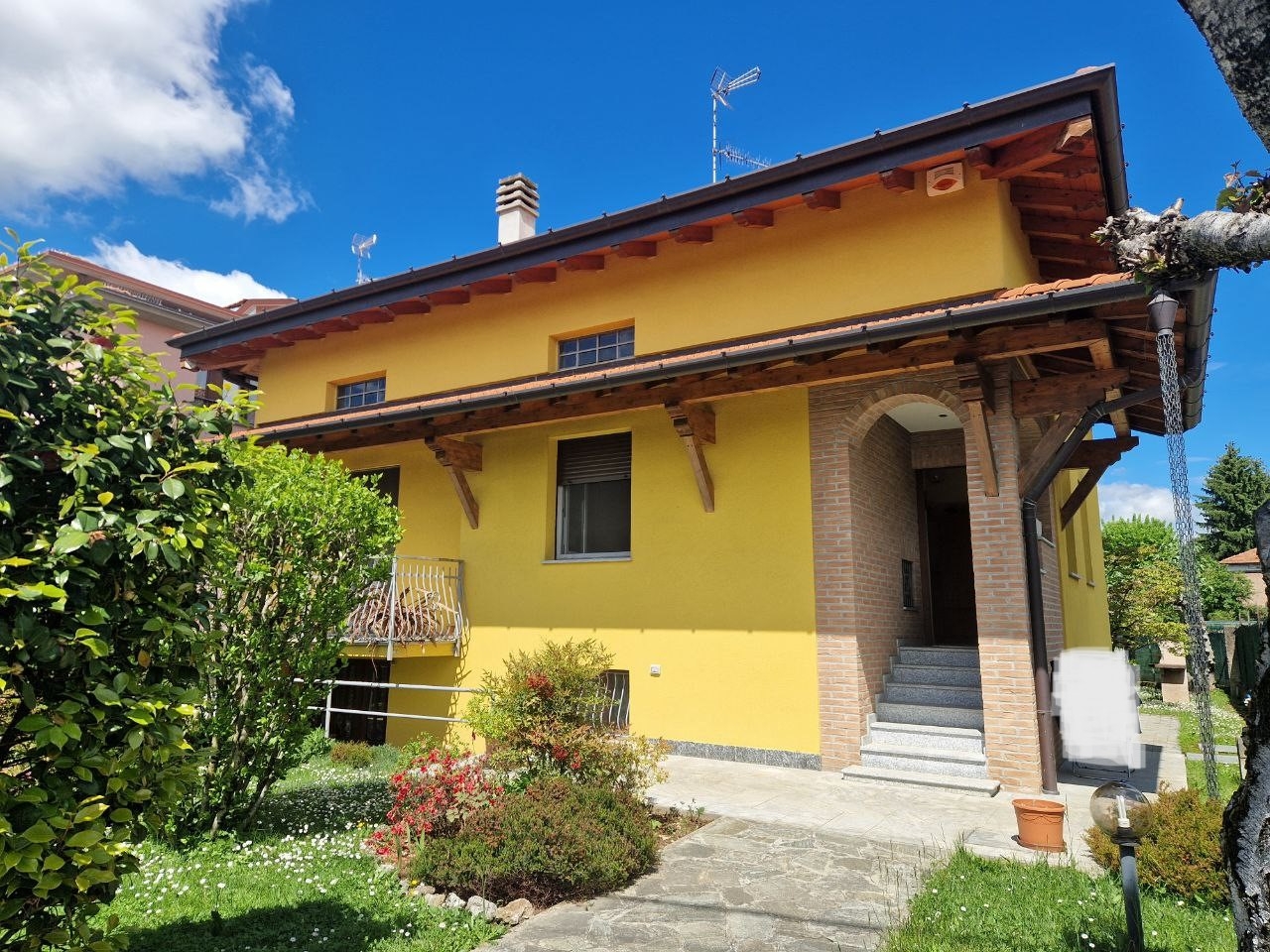 Villa unifamiliare in vendita a Venegono Superiore